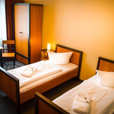 Haus Des Volkes - Das Bauhaushotel Probstzella Dış mekan fotoğraf