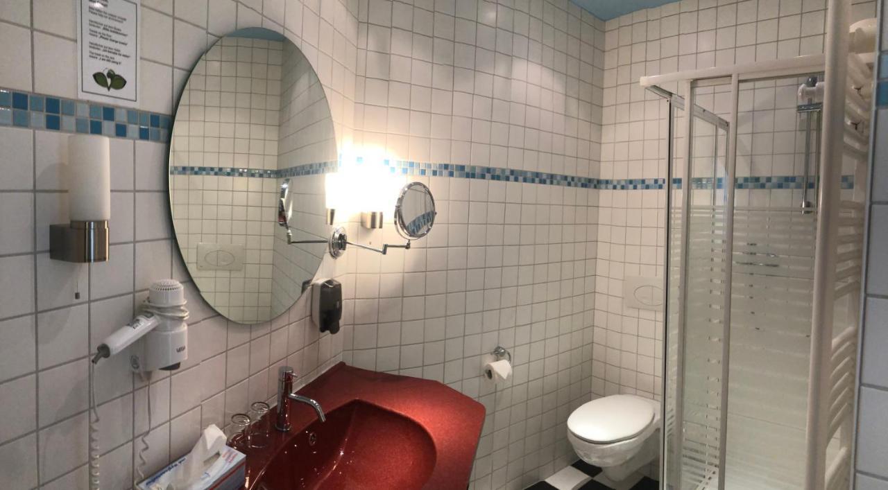 Haus Des Volkes - Das Bauhaushotel Probstzella Dış mekan fotoğraf