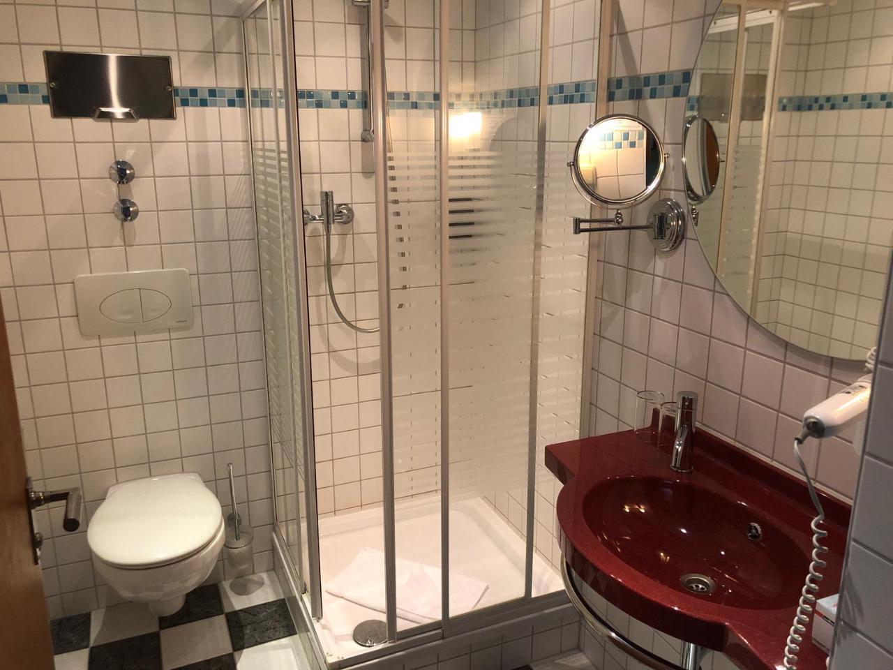 Haus Des Volkes - Das Bauhaushotel Probstzella Dış mekan fotoğraf