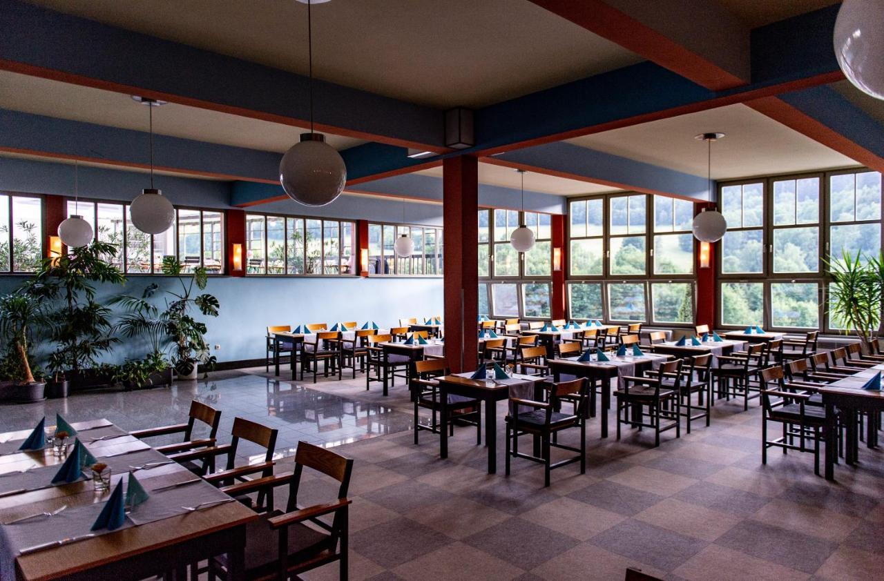 Haus Des Volkes - Das Bauhaushotel Probstzella Dış mekan fotoğraf